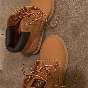 Size 13 toddler timberlinds